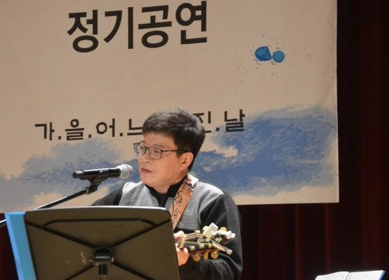 24년 정기공연 싱어송라이터 소개후 부른곡